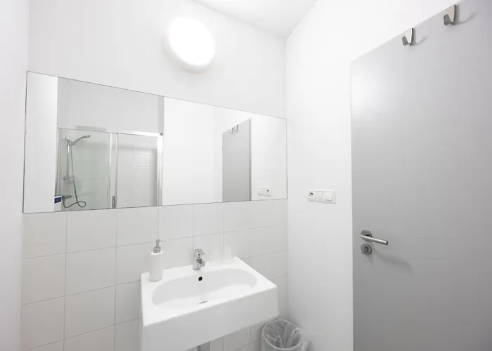 Hc Otel 2*